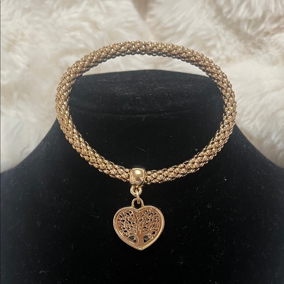 Elegant Heart Charm Bracelets Set - Picture 4 of 5